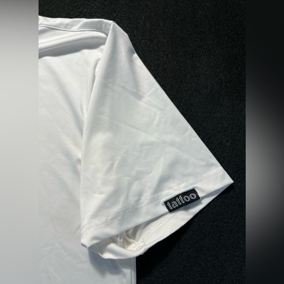 Tattoo Golf Cool-Stretch Polo Shirt Men’s Medium White Performance Skull Logo - Picture 5 of 7